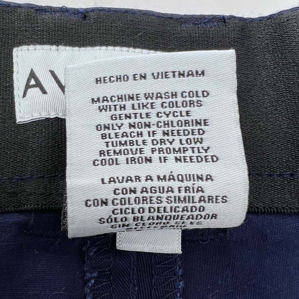 Ava & Viv Navy Blue Mid Rise Chino Shorts Size 20W 2X NWT Cotton Spandex Blend - Picture 5 of 13